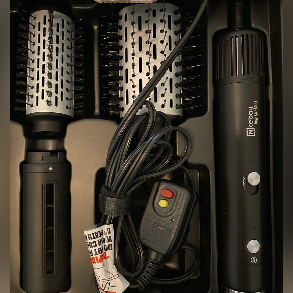 Wahl Black and Gold Hair Styling Tool